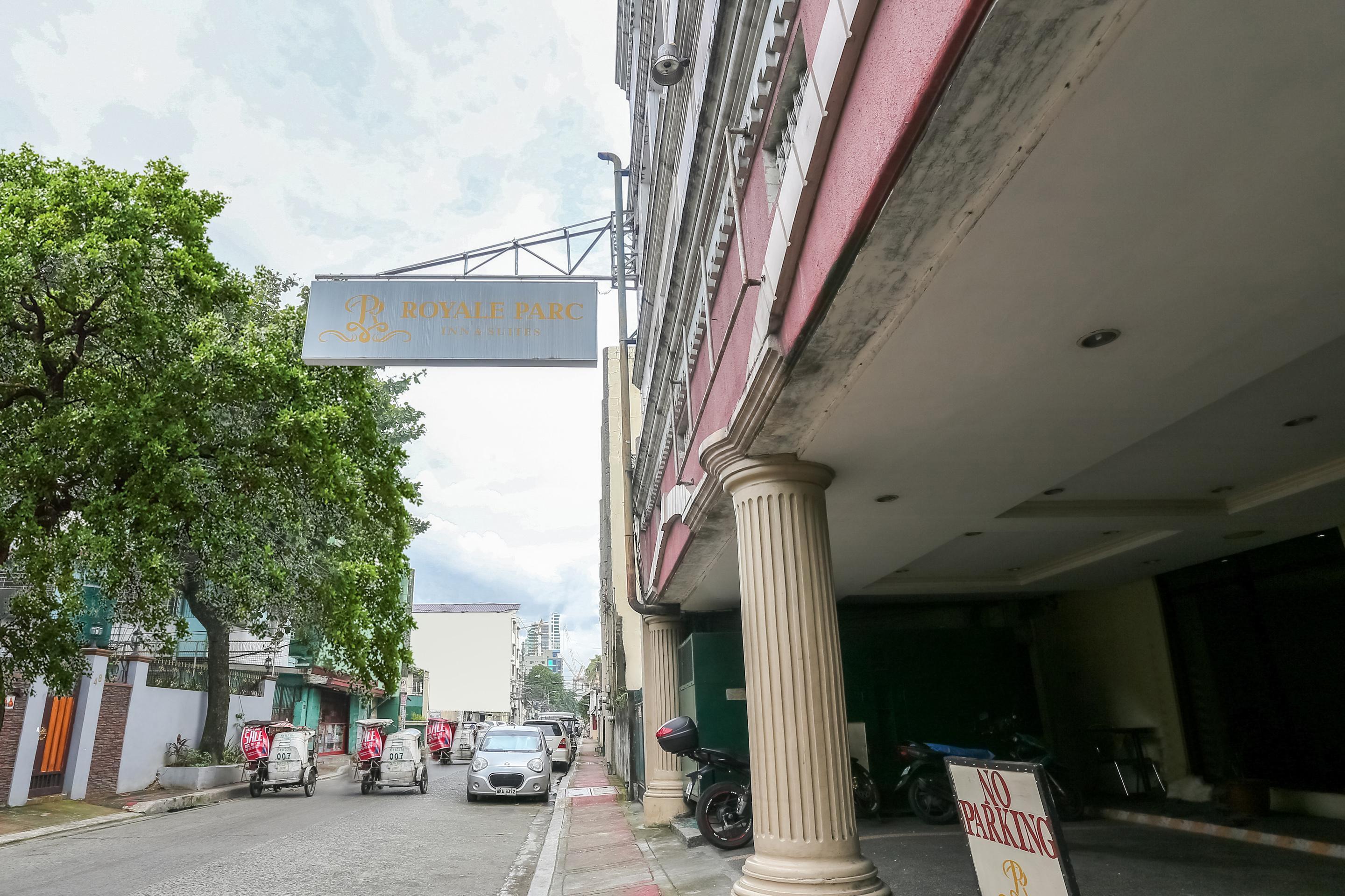 Royale Parc Inn & Suites Quezon City Exterior foto
